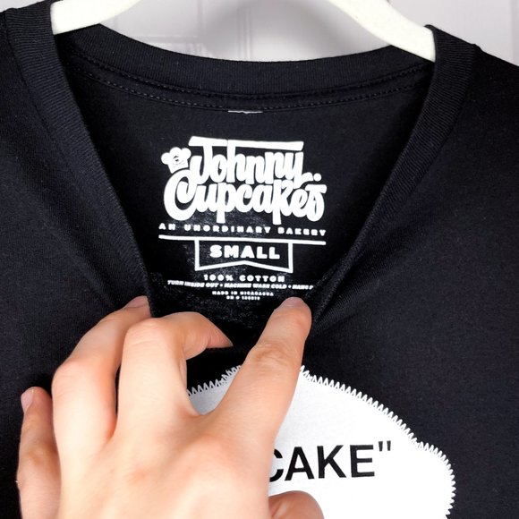 Johnny Cupcakes Off Baked Off-White T-Shirt Small - Picture 5 of 5